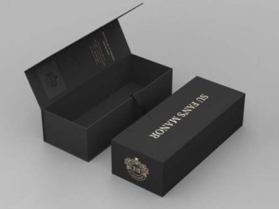 包裝盒定制廠家為您分析，為什么酒盒包裝覆膜后會(huì)出現(xiàn)顏色色差？