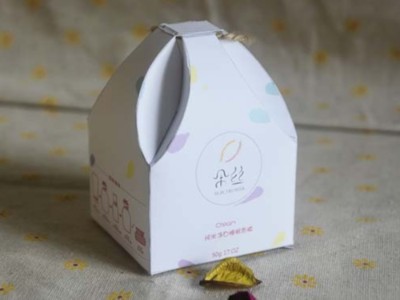濟(jì)南包裝盒廠家設(shè)計(jì)的化妝品包裝盒，如何得到消費(fèi)者認(rèn)可？